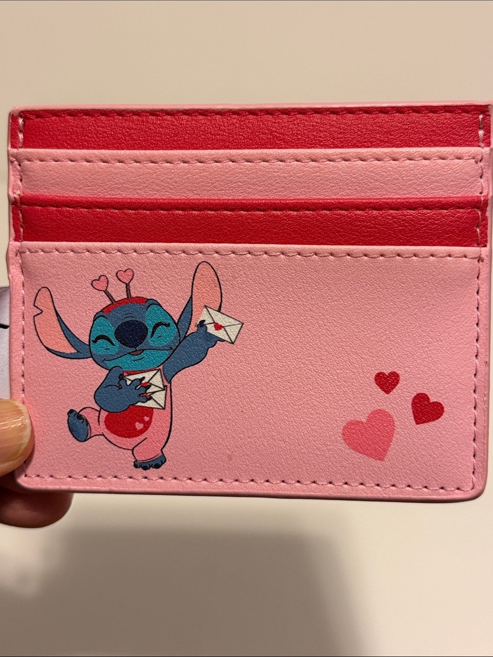 NWT Her Universe Disney Lilo and Stitch Lovebug Valentine Hearts Card Holder - Picture 5 of 5